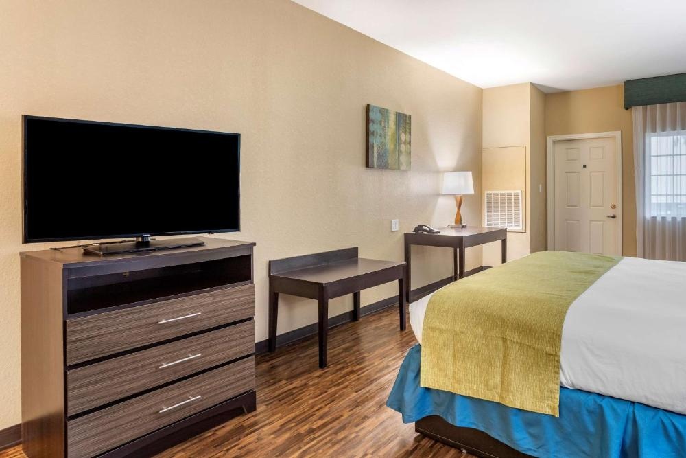 Best Western Plus Galveston Suites